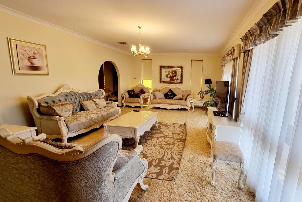 Spacious Holiday Home - Waikerie Экстерьер фото